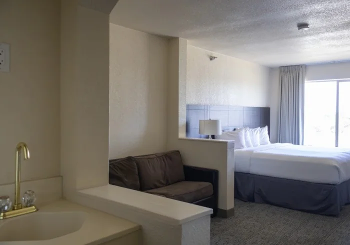 Jacuzzi King Suite at La Junta Inn
